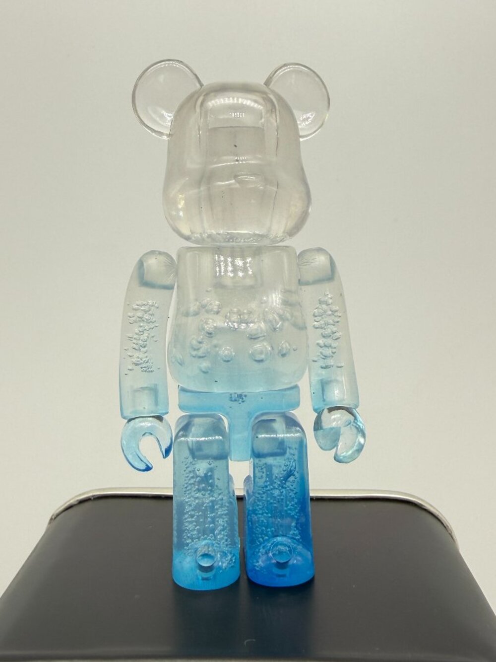 Bearbrick Series 29 JellyBean Blue Bubble Soda Medicom Be@rbrick 100% Figure